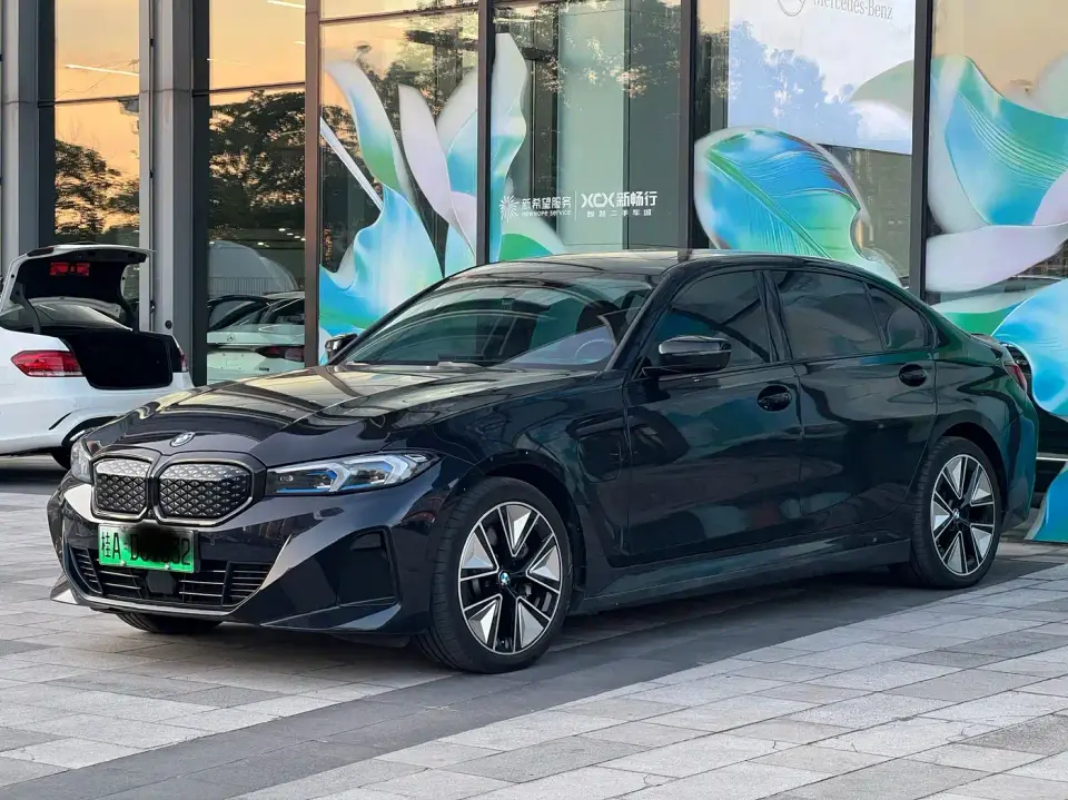 BMW i3 eDrive 40 L Shadow Night Sport Package 2024