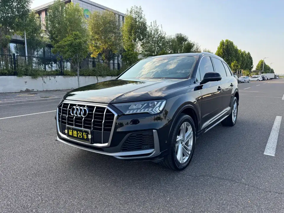 Audi Q7 55 TFSI quattro S line Sport 2021