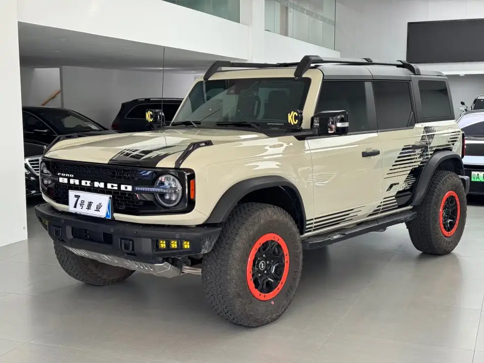Ford Bronco 2.3T Mega Dune Limited Custom Edition 2025