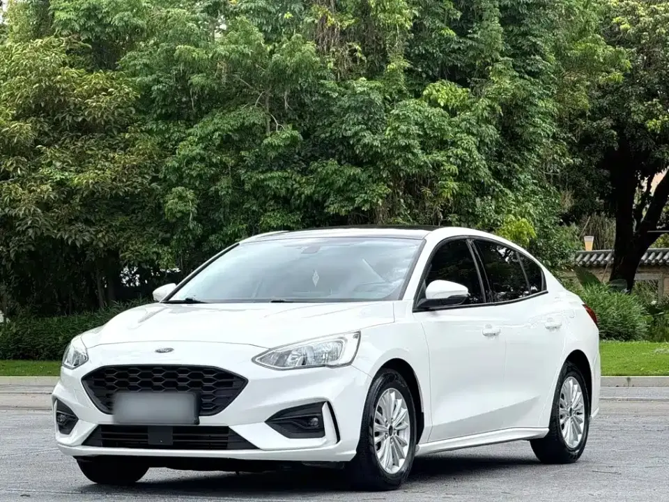 Ford Focus Sedan EcoBoost 180 Automatic Sharp Trend Type 2020
