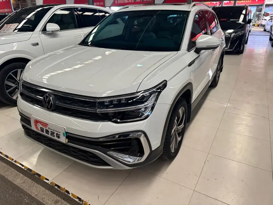 Volkswagen Tharu 300TSI 2WD Bright Moon Edition 2023