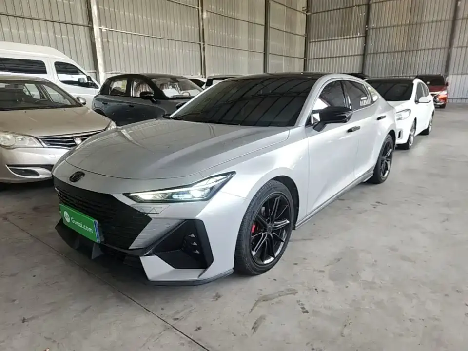 Changan UNI-V 1.5T Premium Model 2022