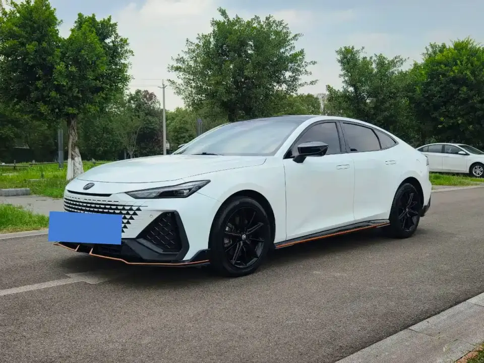 Changan UNI-V 2.0T Classic Sport 2024