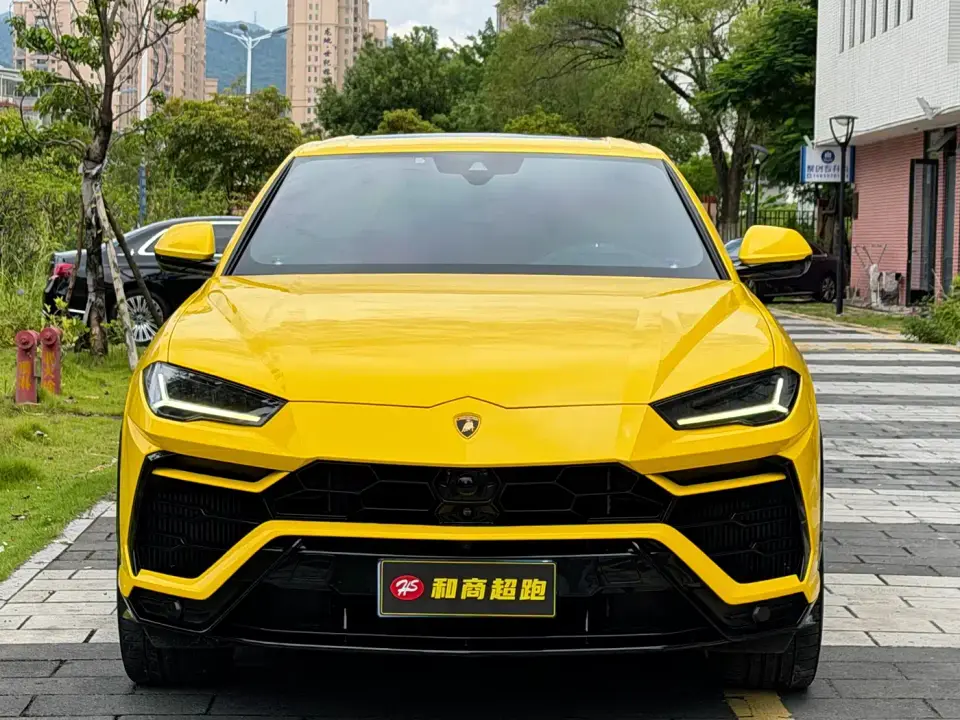 Lamborghini Urus 4.0T V8 2019