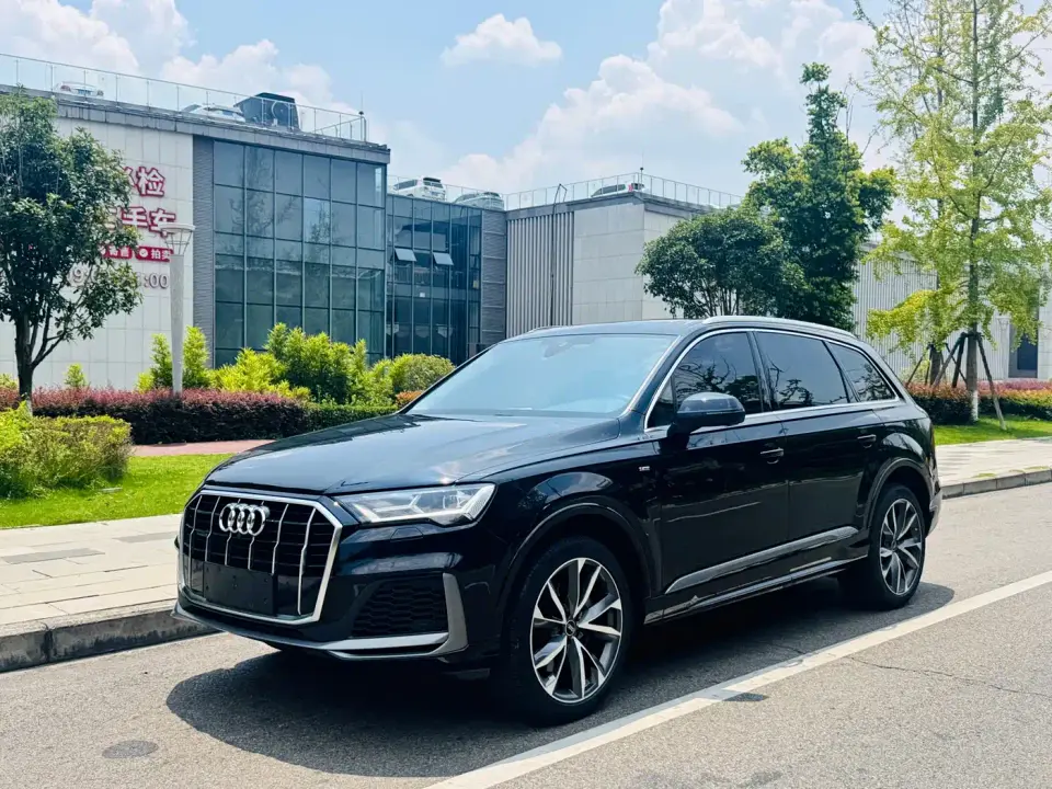 Audi Q7 55 TFSI quattro S line Sport 2023