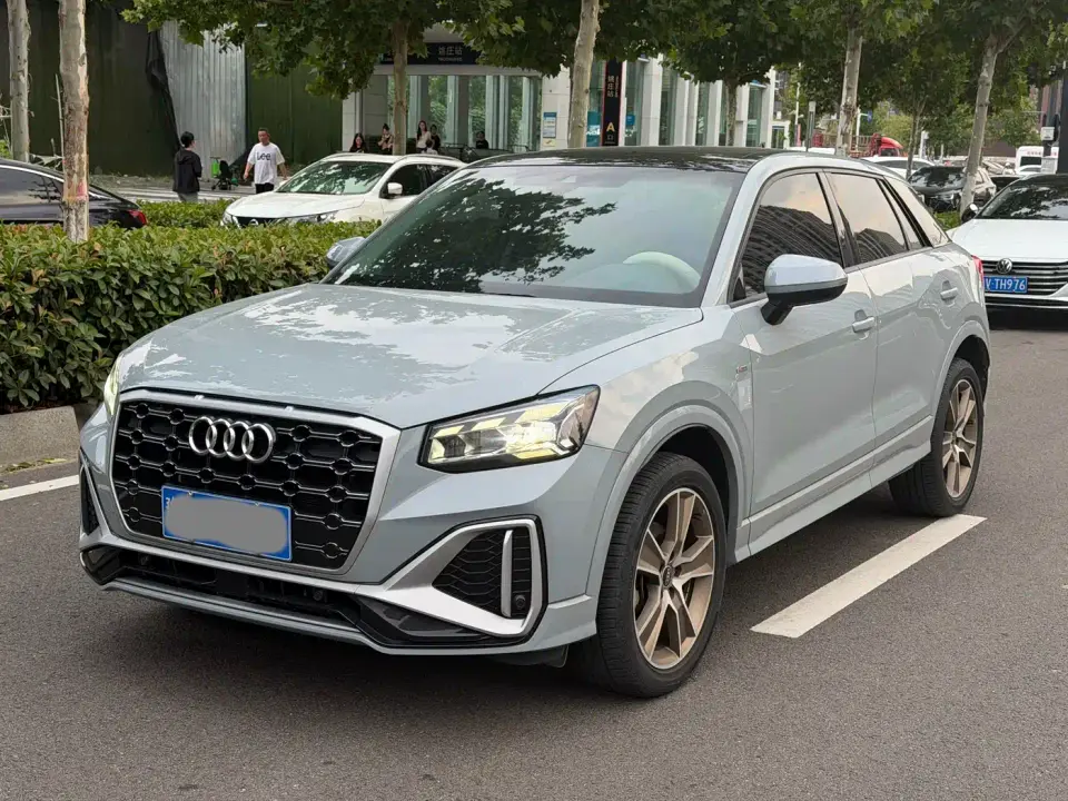 Audi Q2L 35 TFSI Fashion Dynamic 2022