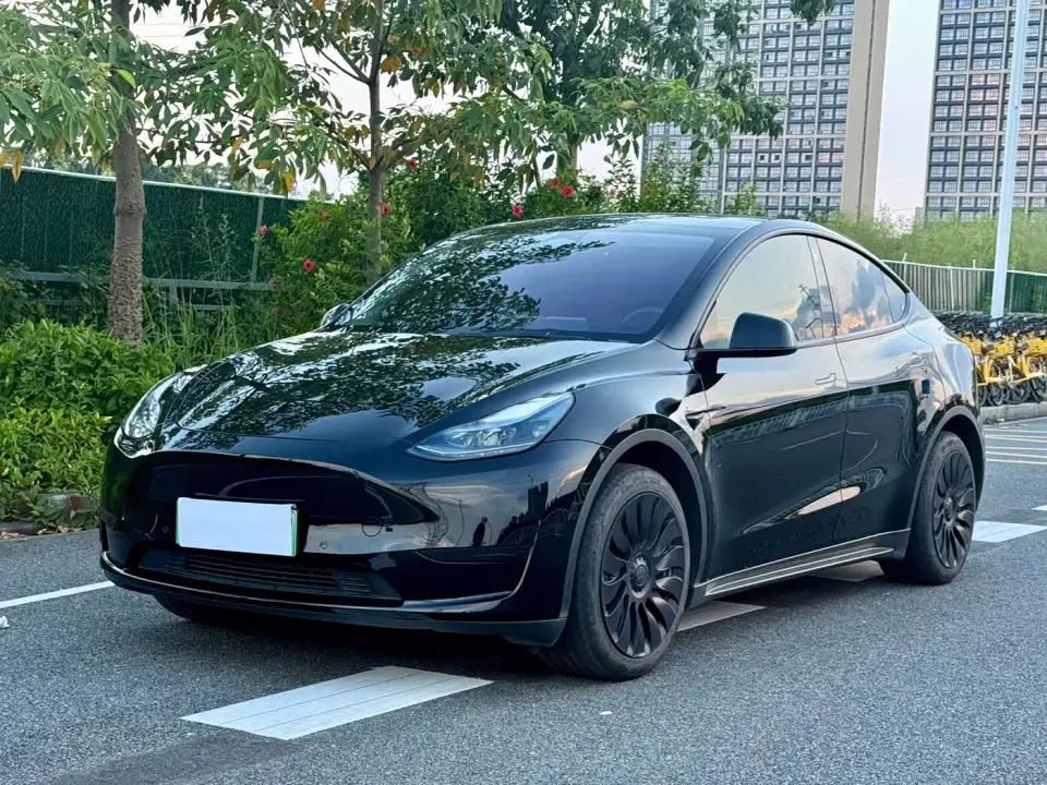 Tesla Model Y Facelift Rear-Wheel Drive Version 2023