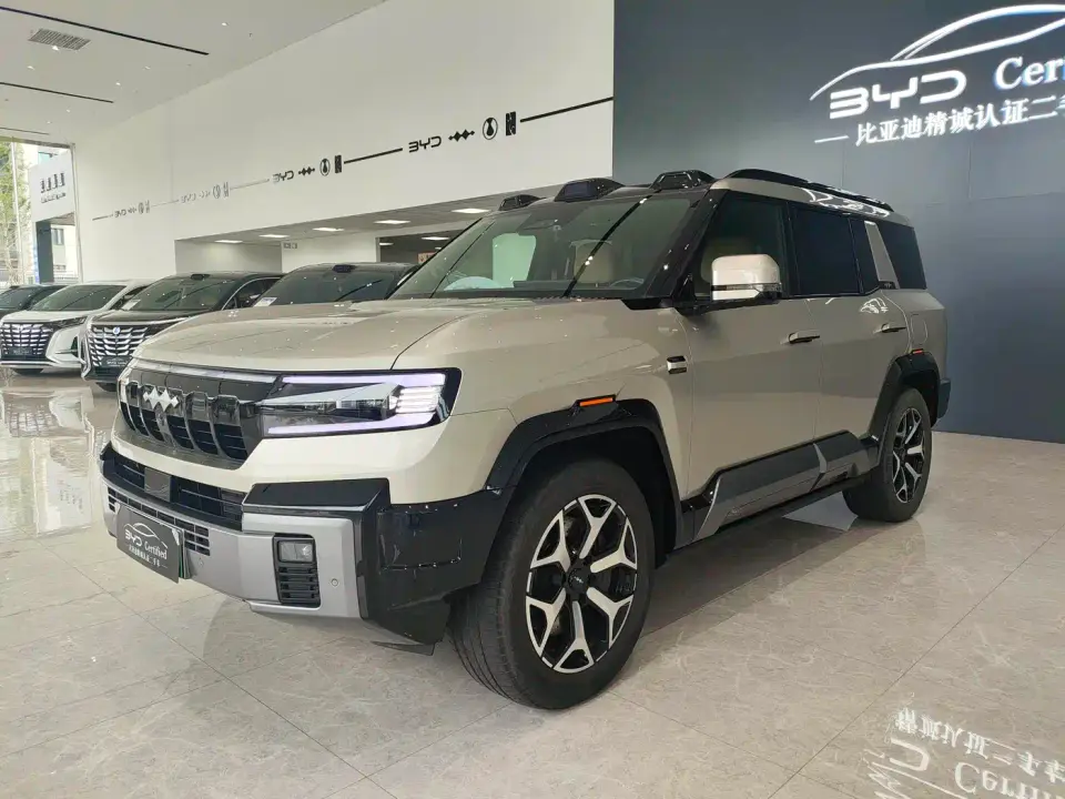 Fangchengbao Leopard 8 Zhiyong Flagship 7-Seater 2025