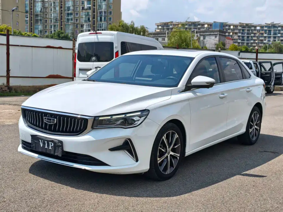 Geely Emgrand 4th Generation 1.5L CVT Luxury 2022