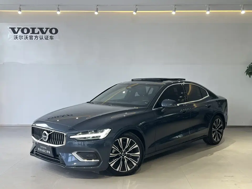 Volvo S60 B4 Inscription Luxury Edition 2024
