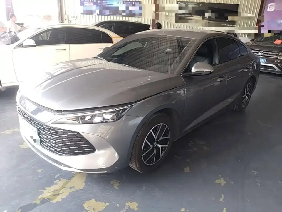 BYD Qin L DM-i 120KM Leading 2025