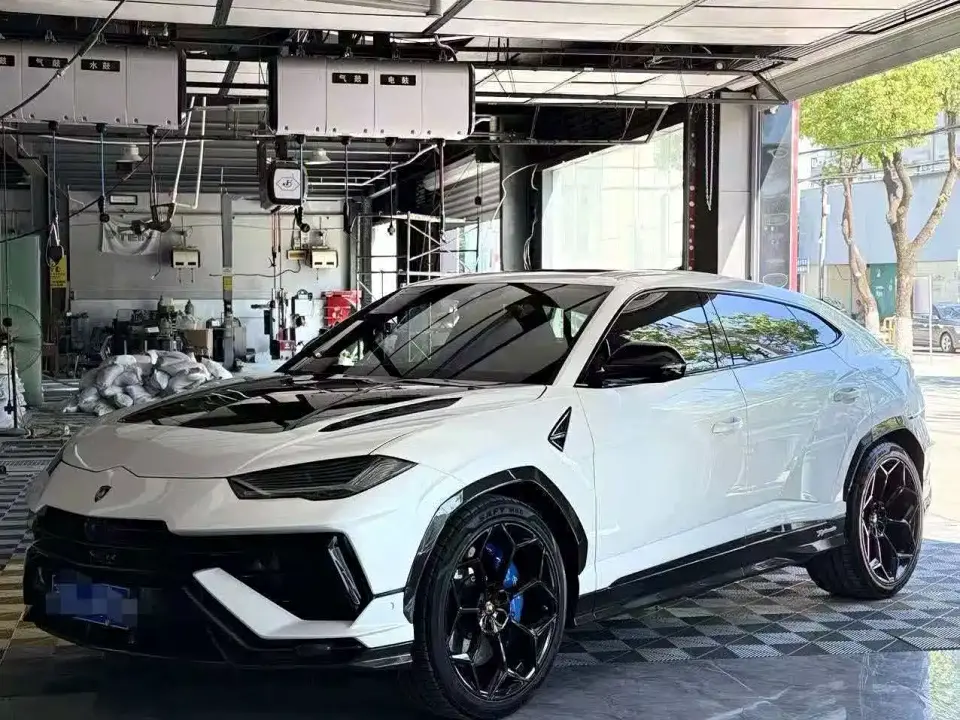 Lamborghini Urus 4.0T V8 2019