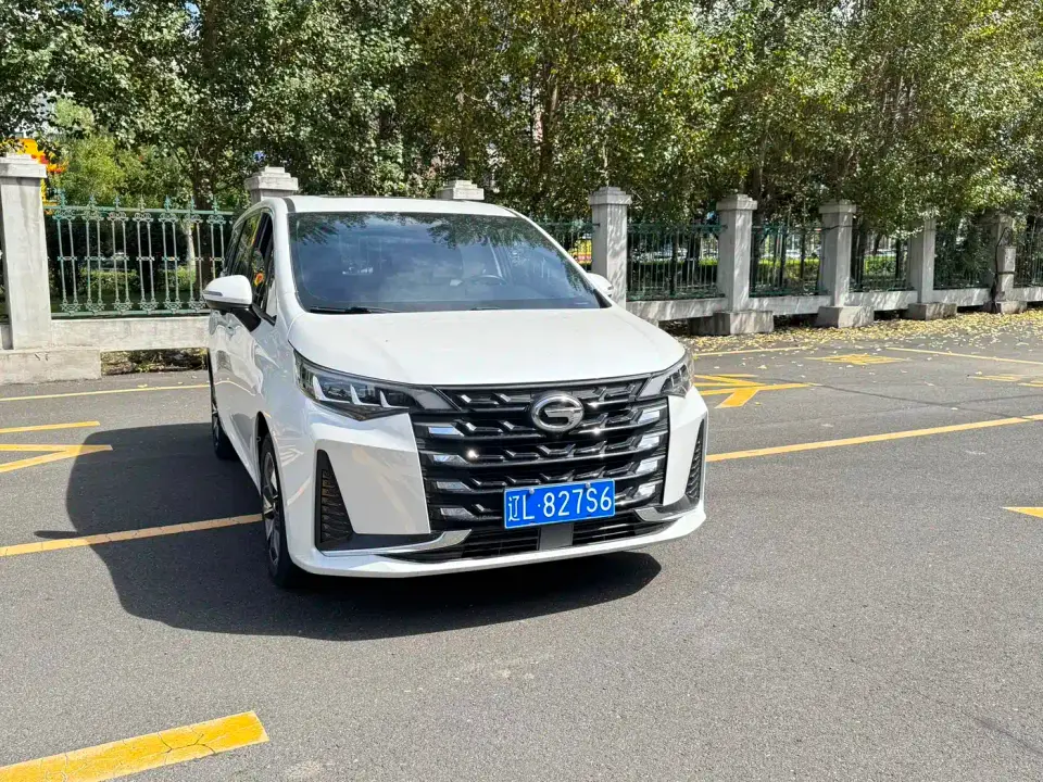 GAC Trumpchi M6 270T DCT Luxury Edition (7-Seater) 2022
