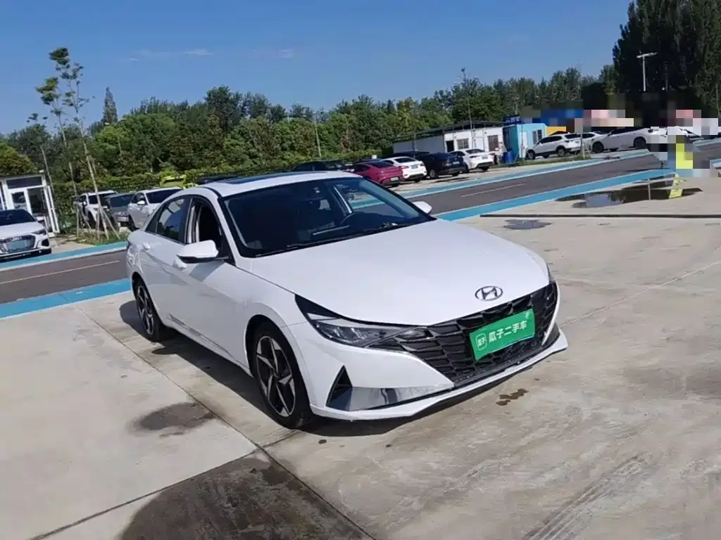 Hyundai Elantra 1.5L CVT GLX Elite Edition 2022 — фото 4