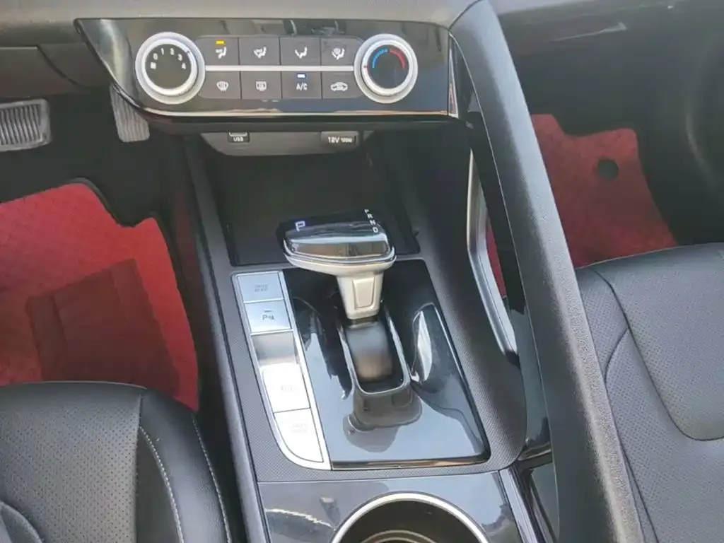 Hyundai Elantra 1.5L CVT GLX Elite Edition 2022 — фото 14