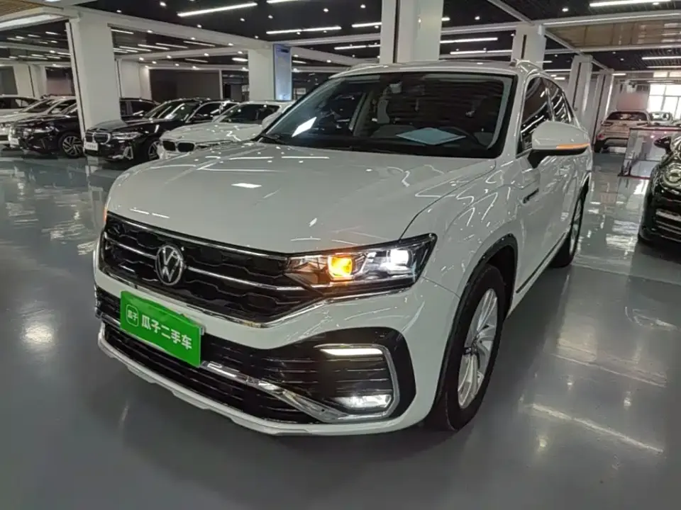 Volkswagen Tayron X 330TSI 2WD Premium Smart Edition 2021