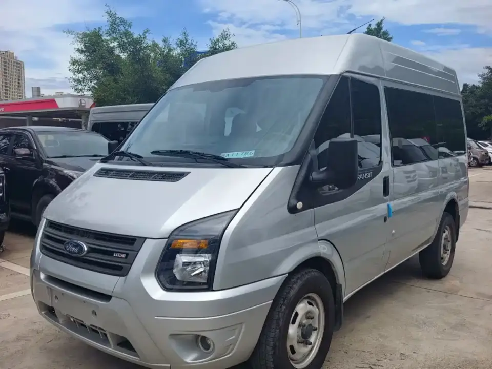 Ford New Generation Transit Model 2.2T Multi-function Short Wheelbase Medium Roof 6-seater China VI 2020