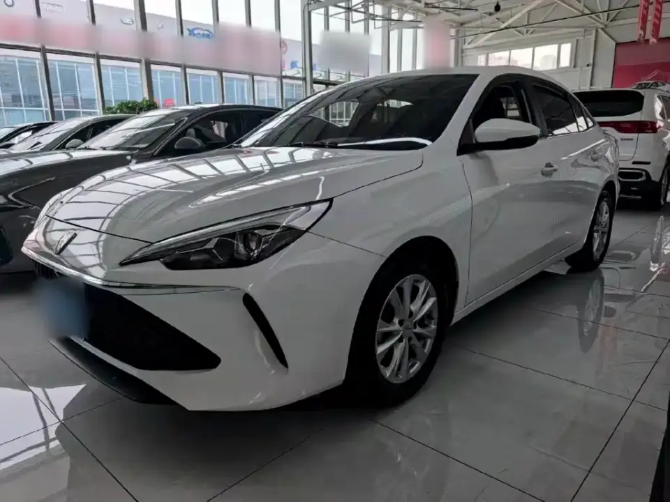 Roewe i5 1.5L CVT Luxury Edition 2025