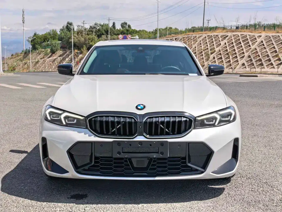 BMW 3 Series 330Li M Sport Night Edition 2025