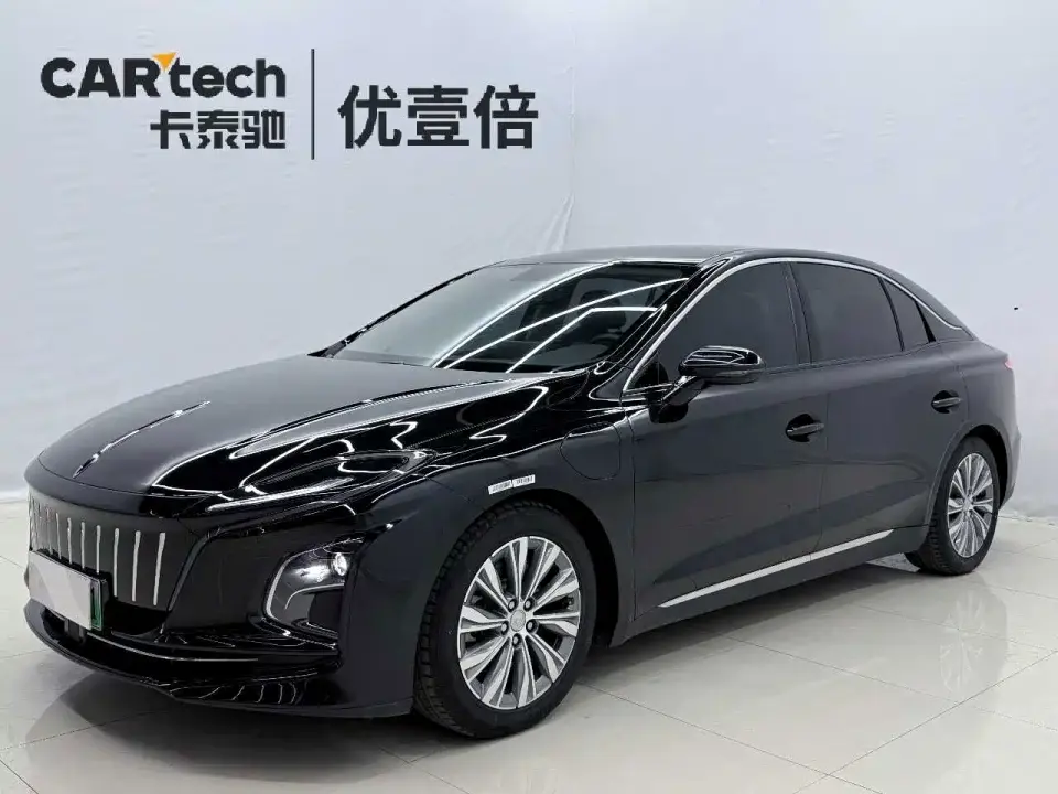 Hongqi E-QM5 Model 610km PLUS 2024