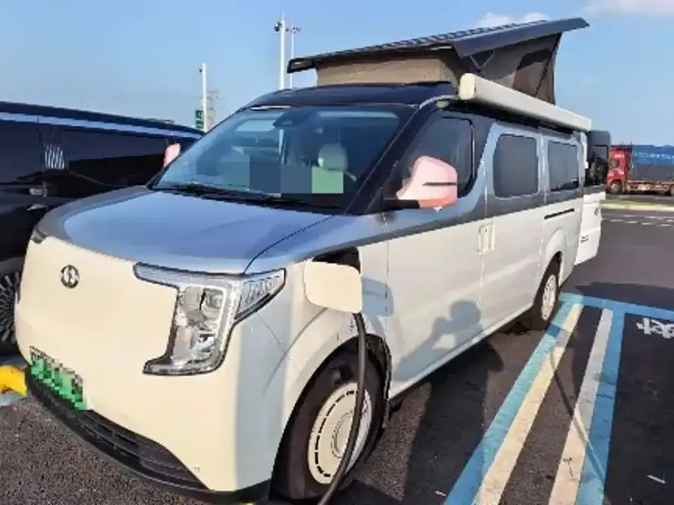 Ruichi R5 Passenger Smart Ultra-Fast Charging Edition Surpassing Type I 6-Seater 2026