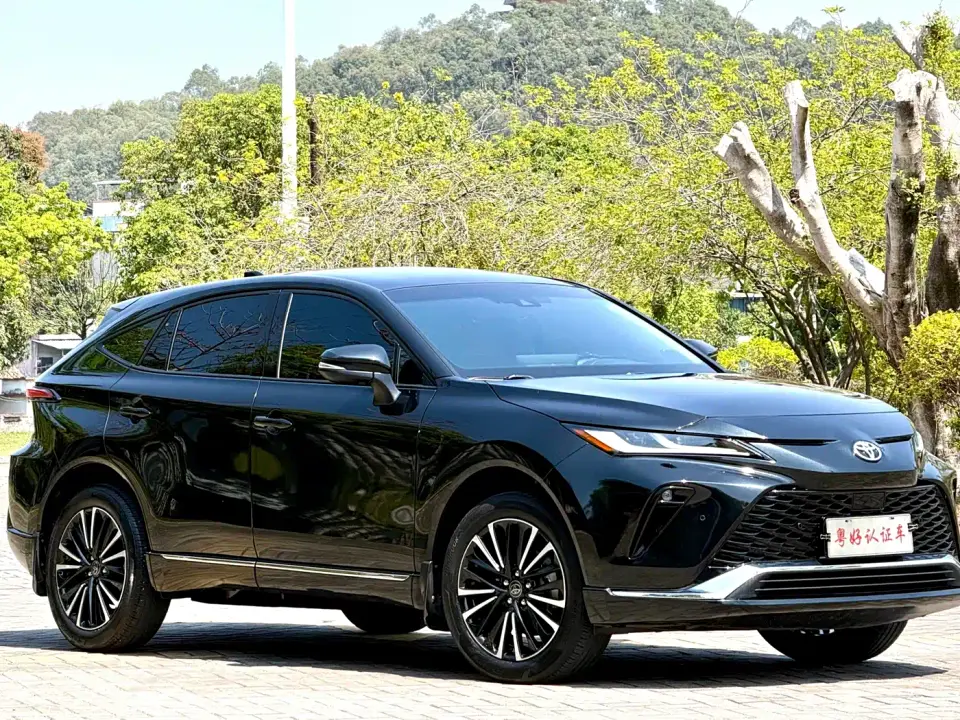 Toyota Venza 2.0L CVT FWD Premium 2023