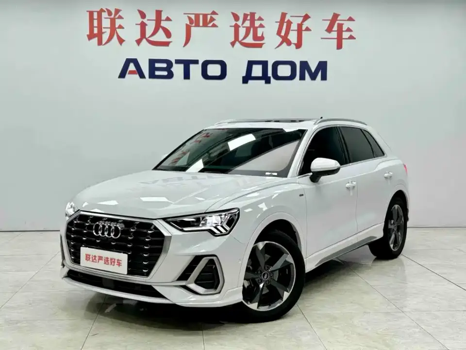 Audi Q3 35 TFSI Fashion Dynamic (1.4T) 2023