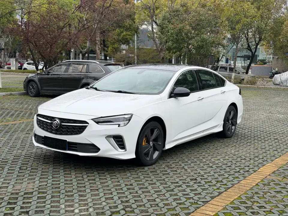 Buick Regal GS 28T Elite 2020