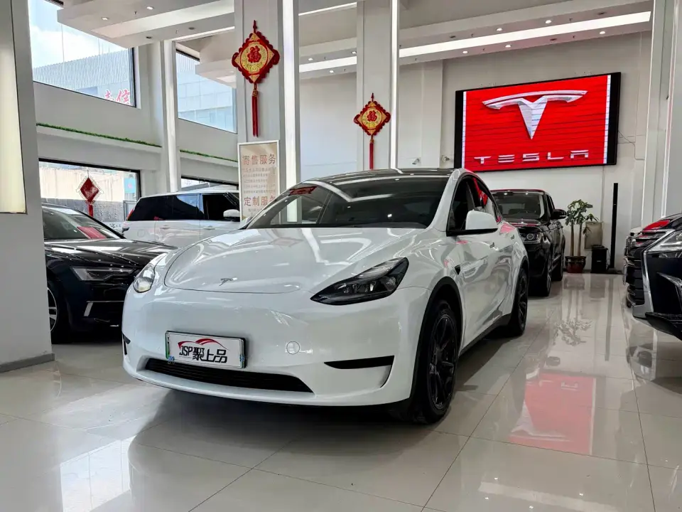 Tesla Model Y Facelift Rear-Wheel Drive Version 2023