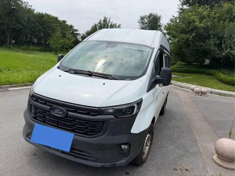 Ford Transit Model 2.0T Petrol Manual Multi-Purpose Commercial Vehicle Short Wheelbase Medium Roof 5/6-Seater 2026