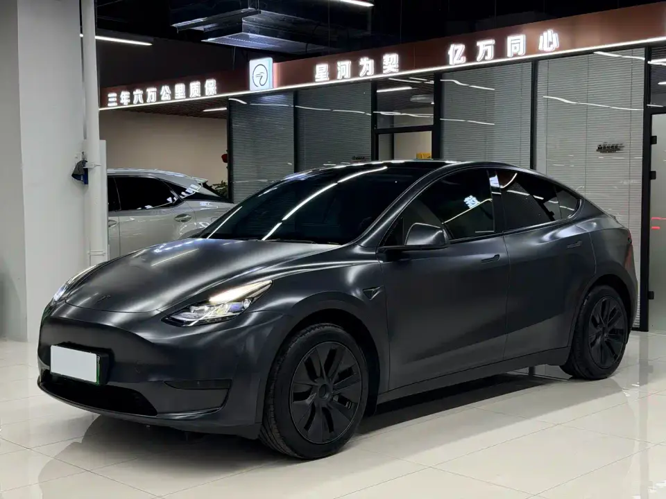 Tesla Model Y Rear-Wheel Drive Version 2024