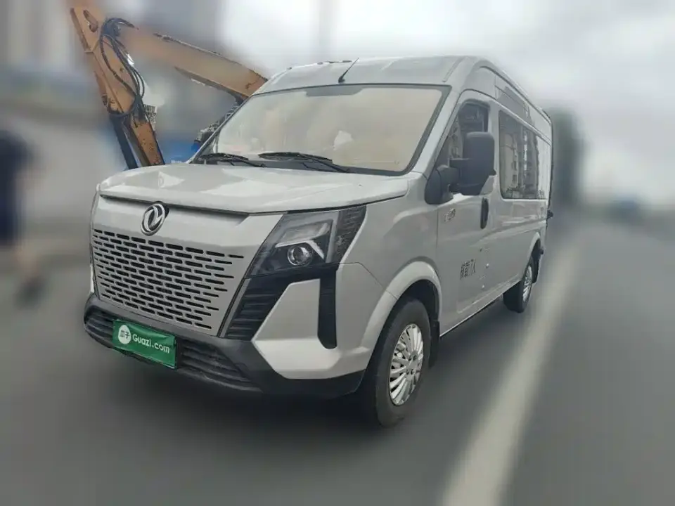 Dongfeng Yufeng Yufeng V9+ 2.0T Manual FWD Multi-purpose Medium Wheelbase Medium Roof 7/8/9 Seater 2024