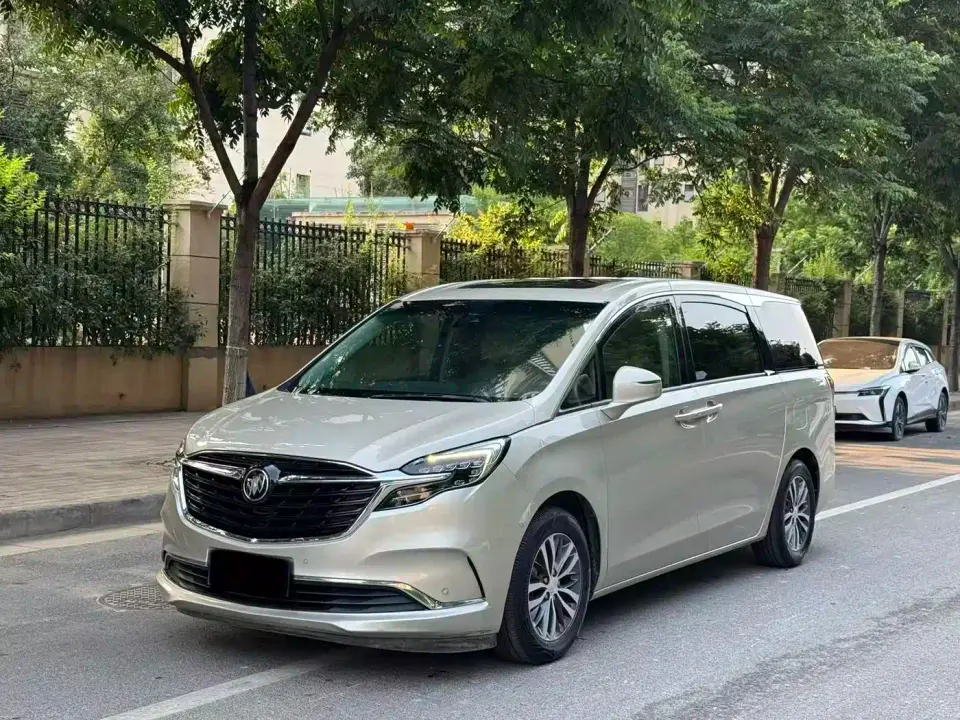 Buick GL8 ES Landmark 653T Premium 2022