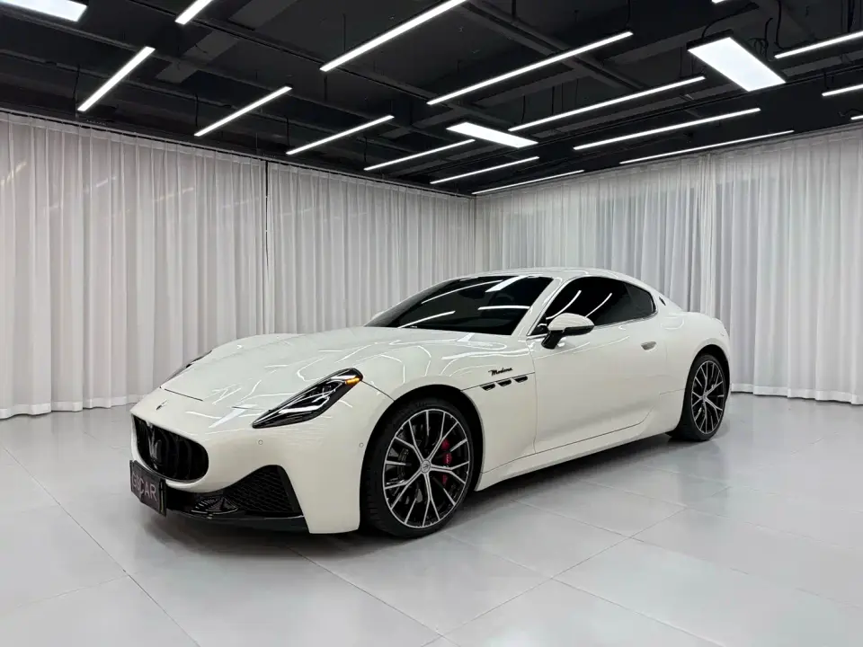 Maserati GranTurismo 3.0T Modena 2024