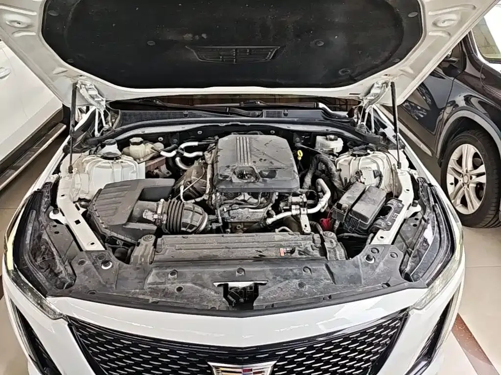 Cadillac CT5 28T Luxury Model 2020 — фото 16