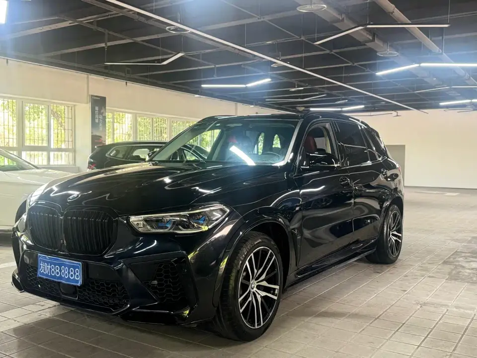 BMW X5 xDrive 30Li Premium M Sport Package 2023
