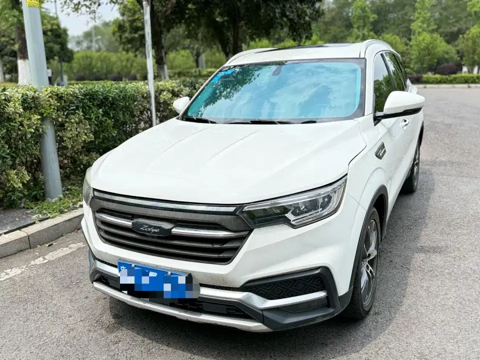 Zotye T500 1.5T Automatic Smart Connected Premium 2019