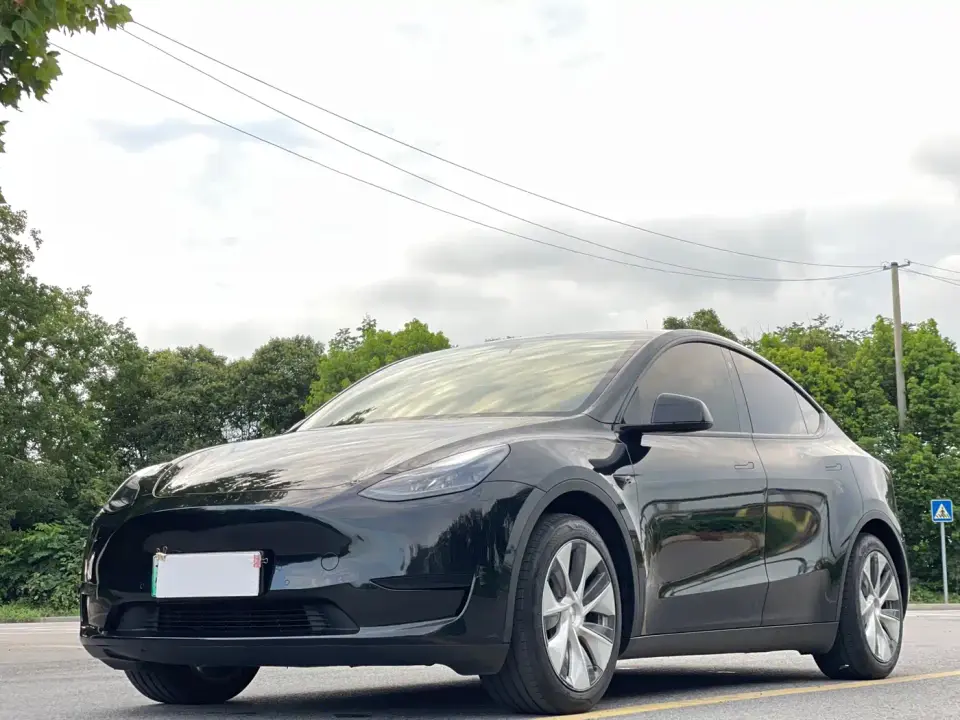 Tesla Model Y Rear-Wheel Drive Edition 2023