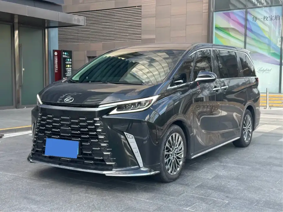 Lexus LM Model 500h Six-Seater Prestige Edition 2026