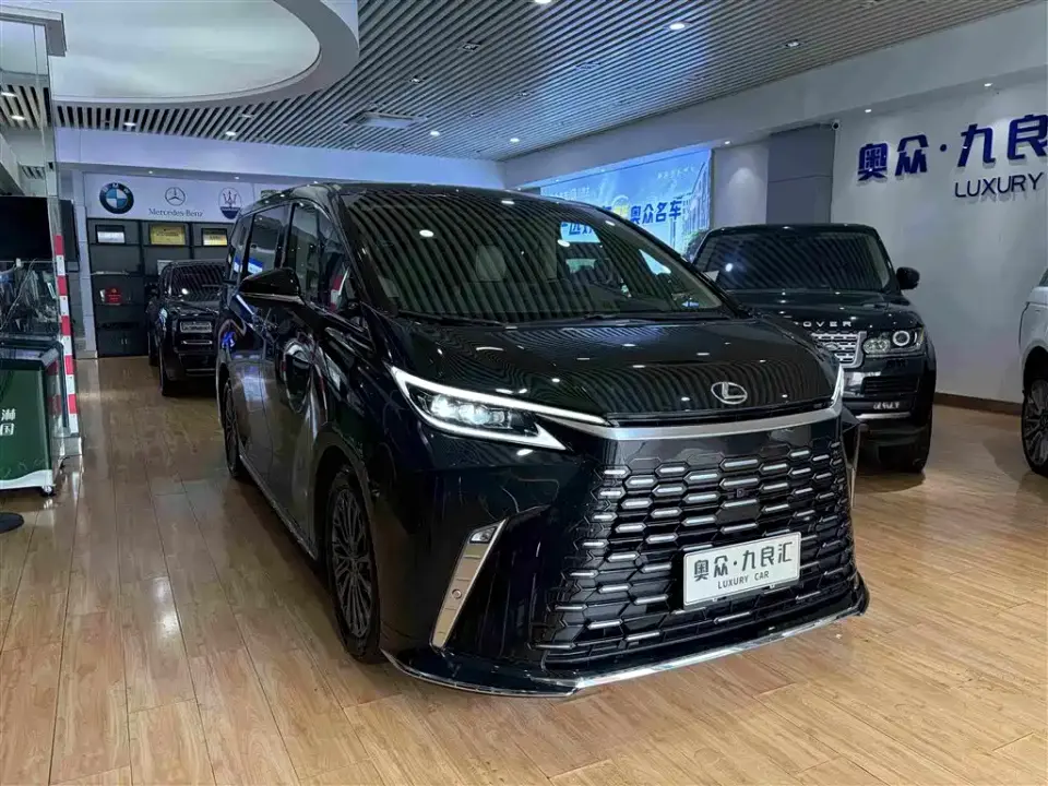 Lexus LM 500h 6-Seater Prestige Edition 2024