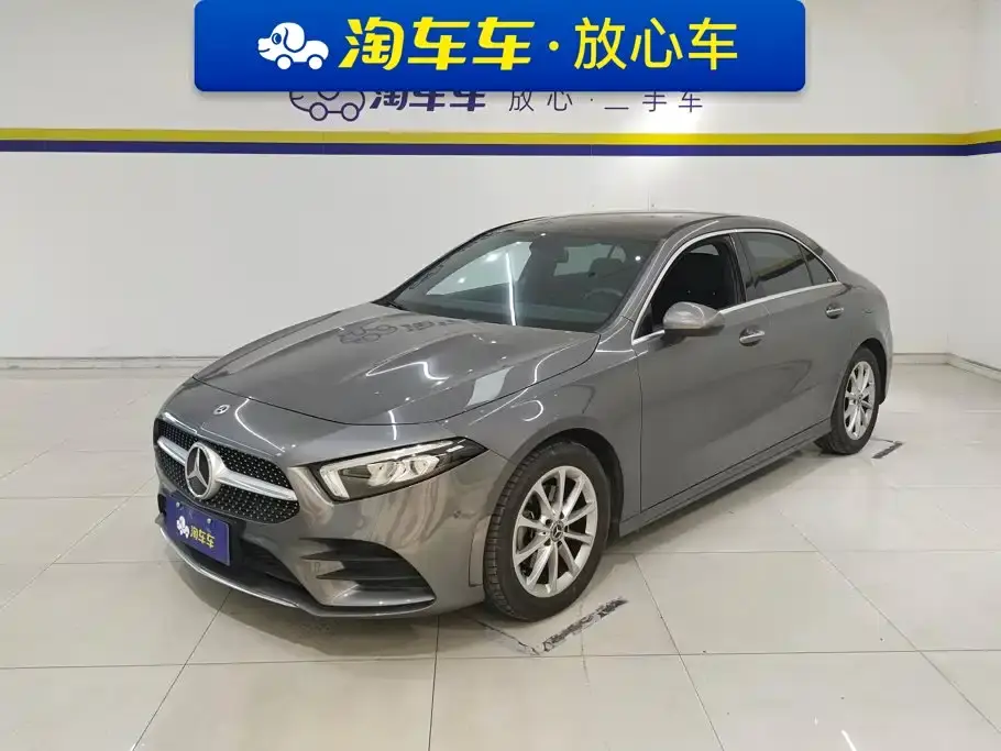 Mercedes-Benz A-Class A 200 L Sport Sedan Fashion Edition 2022