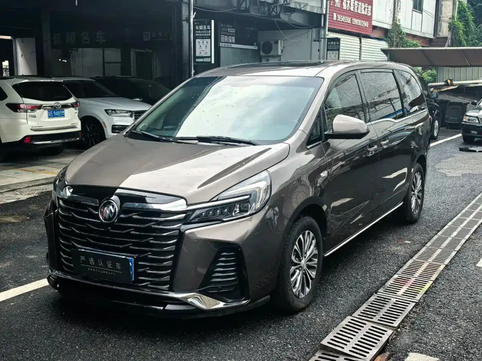 Buick GL8 Land Business Class 652T Luxury 2023
