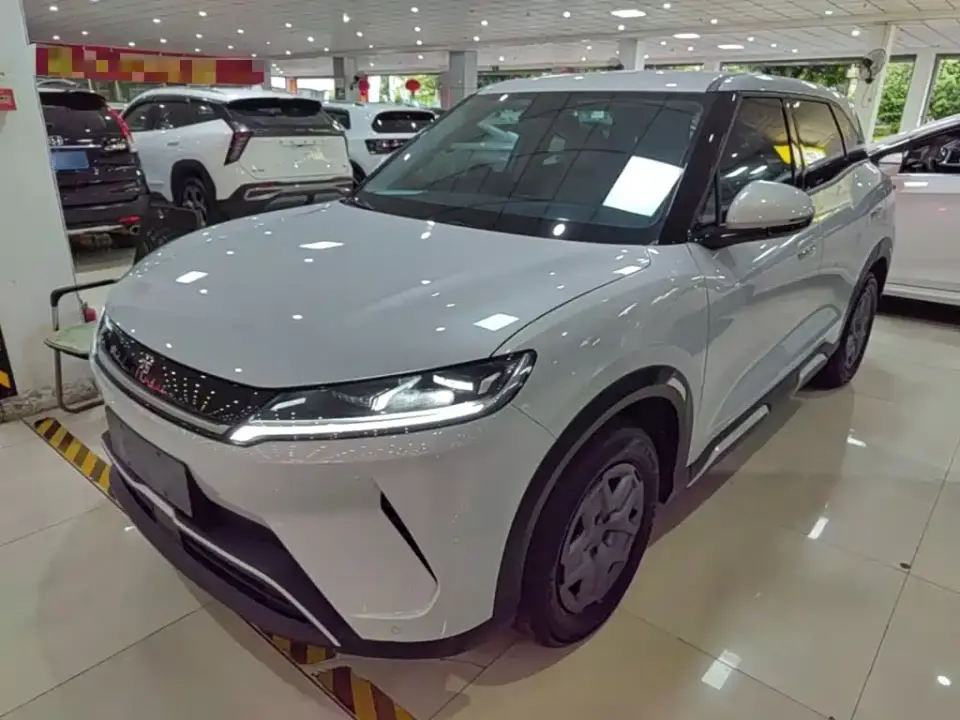BYD Yuan UP Model 301KM Navigator 2026