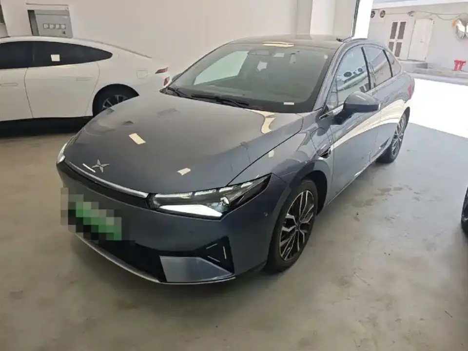 XPeng P5 Model 550E 2022