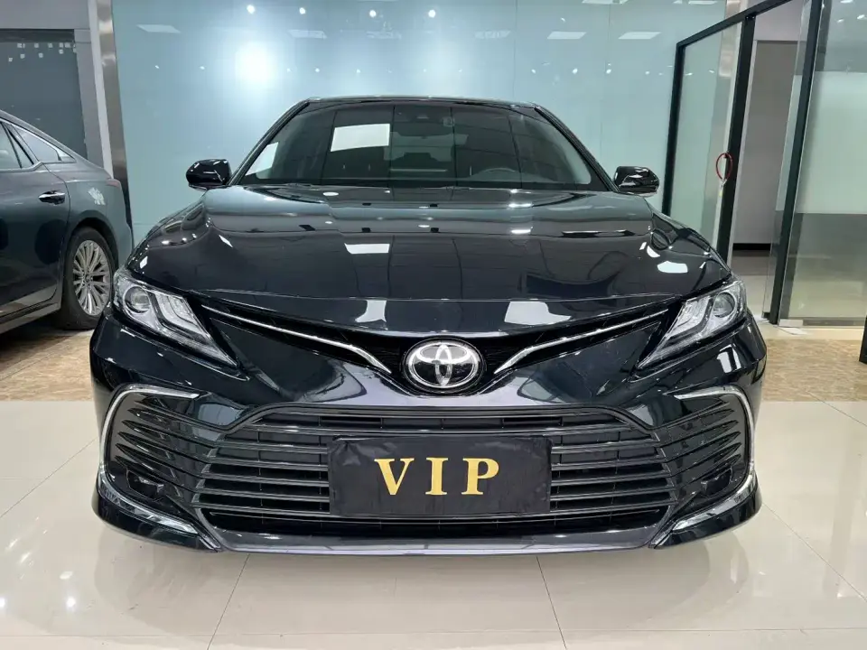 Toyota Camry 2.0G Luxury Edition 2023