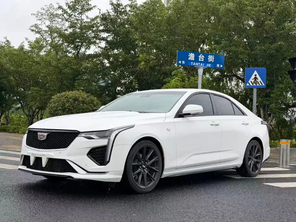 Cadillac CT4 28T Premium Edition 2021