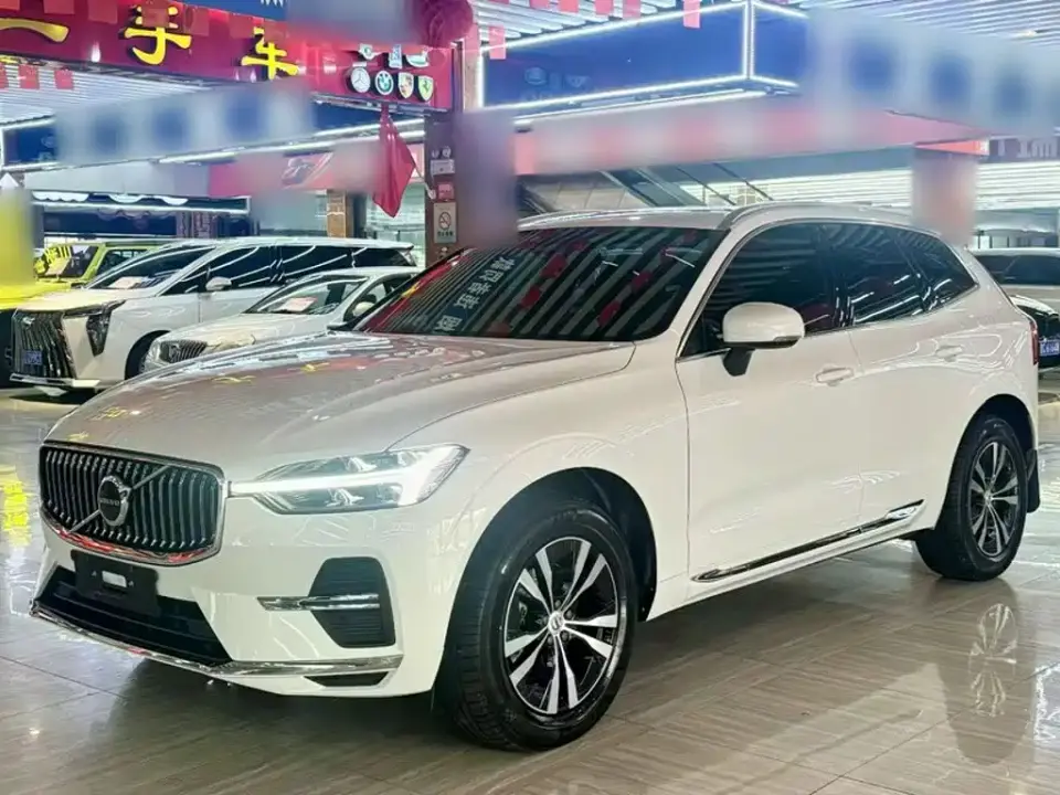 Volvo XC60 B5 AWD Smart Luxury Edition 2022