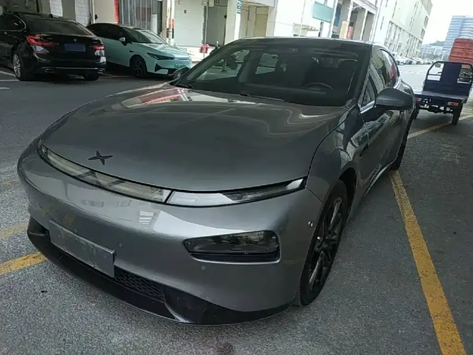 XPeng P7 Model 670E 2020