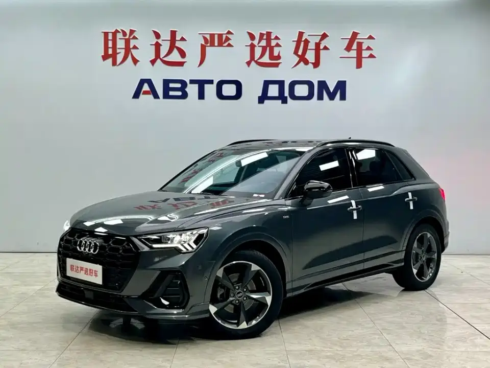 Audi Q3 35 TFSI Fashion Dynamic (1.4T) 2023