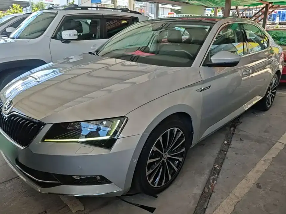 Skoda Superb TSI330 DSG Luxury Edition China V 2019